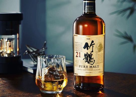 Nikka Taketsuru Pure Malt 21 Year Old Blended Malt Whisky