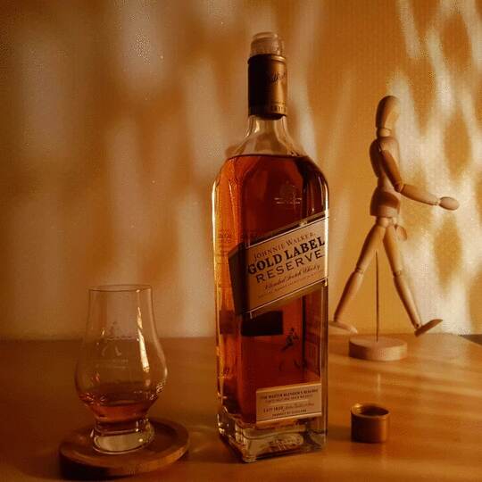 Johnnie Walker Gold Label Reserve Blended Scotch Whisky