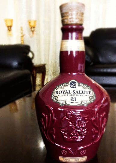 Chivas Royal Salute Ruby 21 Year Old Blended Scotch Whisky